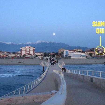 Appartamento Alex Vista Mare Lido di Camaiore Ngoại thất bức ảnh