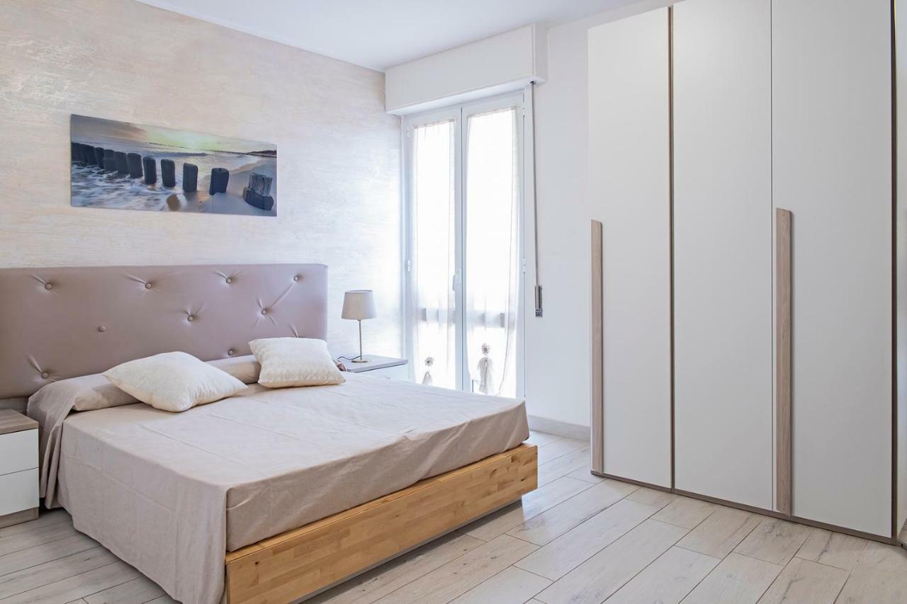 Appartamento Alex Vista Mare Lido di Camaiore Ngoại thất bức ảnh