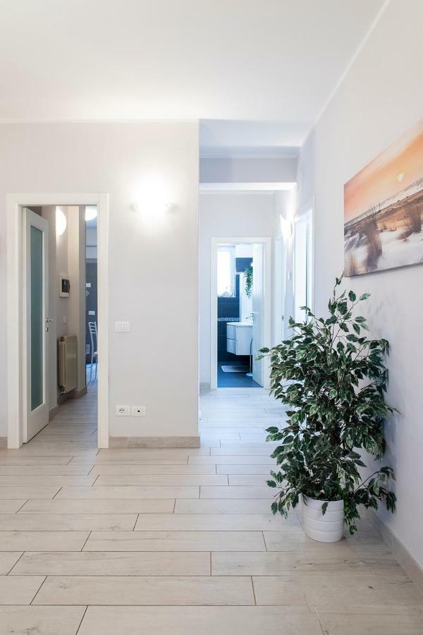 Appartamento Alex Vista Mare Lido di Camaiore Ngoại thất bức ảnh